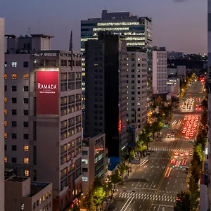 Ramada By Wyndham Dongdaemun Отель