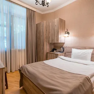 Imperial House 3* Тбилиси